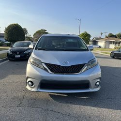 2015 Toyota Sienna