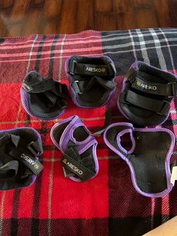 Knee and elbow pad set
