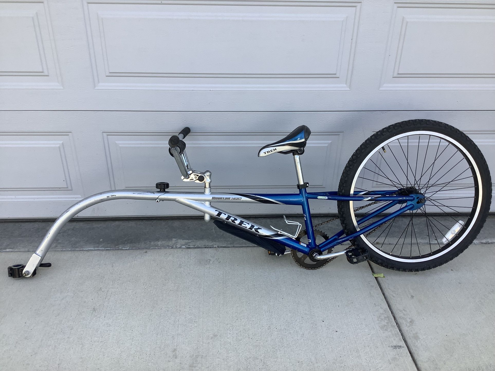 TREK TAG ALONG KIDS TRAIL A BIKE TRAILER