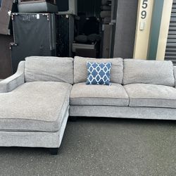 Sectional Couch 
