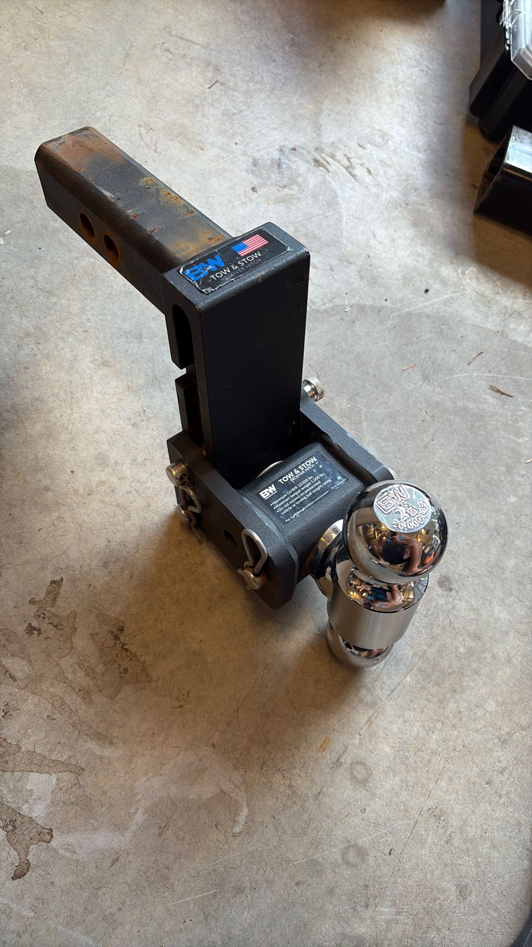 B&w Hitch With 2 5/16 And 2 Inch Ball