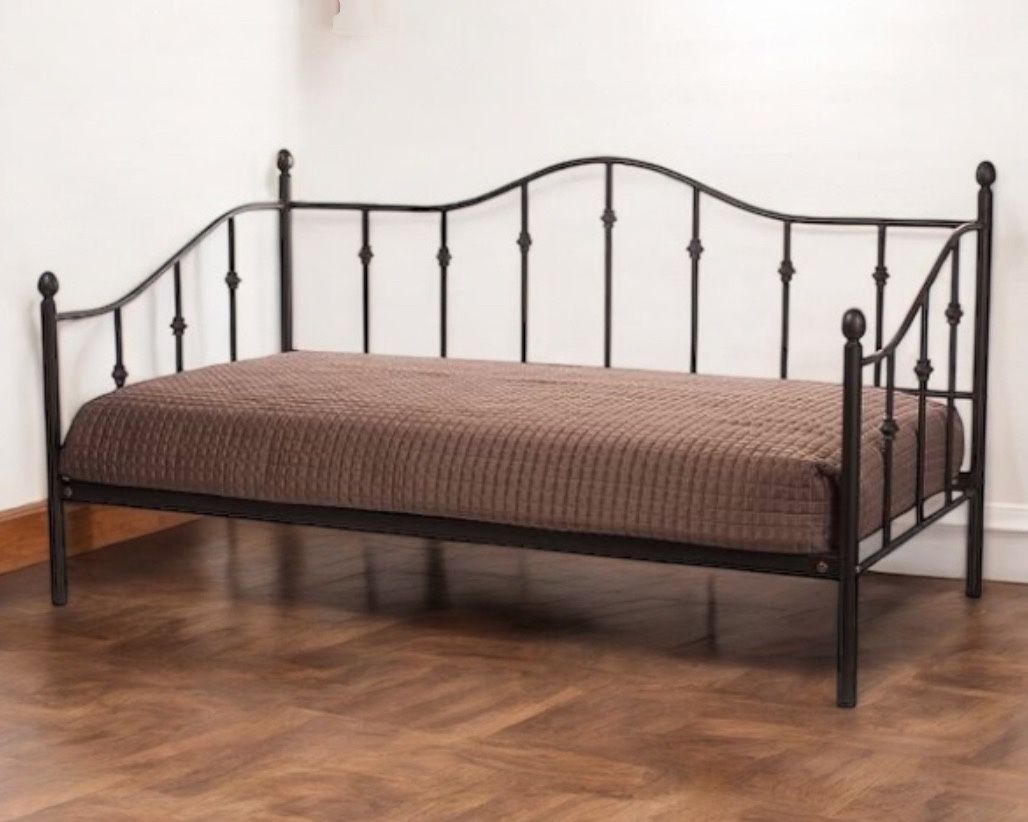 Twin Size Black Metal Space Saving Daybed Sofa - New