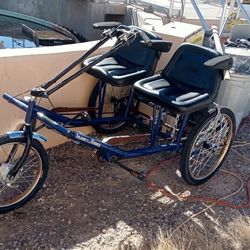 Double Pedaling Tricycle 