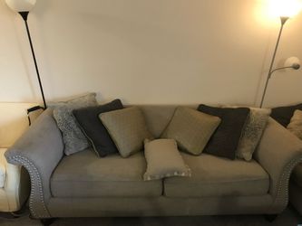 Ashley Grey Luxury 3seater Sofa - Free 7 p