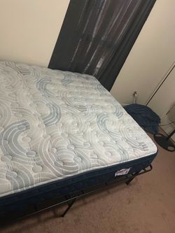 Full size mattress with metal frame