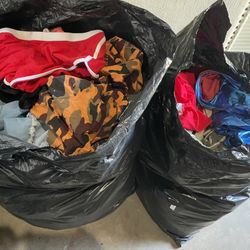 2 XTRA LARGE BAGS FULL OF WOMEN CLOTHING SIZE 1X-3X