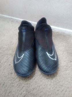 Nike phantom Tf turf soccer  size 7