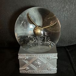 Pottery Barn Harry Potter Golden Snitch Lit Snow Globe