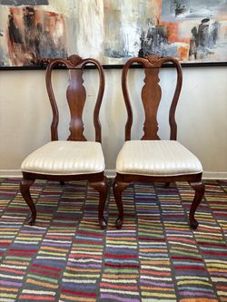 2 Vintage Bernhardt Queen Anne Dining Chairs Solid Wood Side Chairs Beige Stripped Upholstery