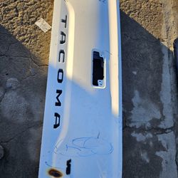 Toyota Tacoma Tailgate Oem