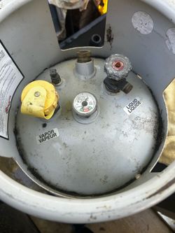 Propane full  of Gas for fork lift or convert