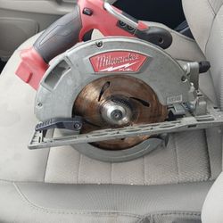 Left Handed Milwaukee Circular Saw 7 1/4