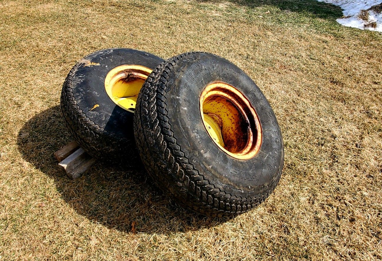 John Deere 850 Wheels With Tires