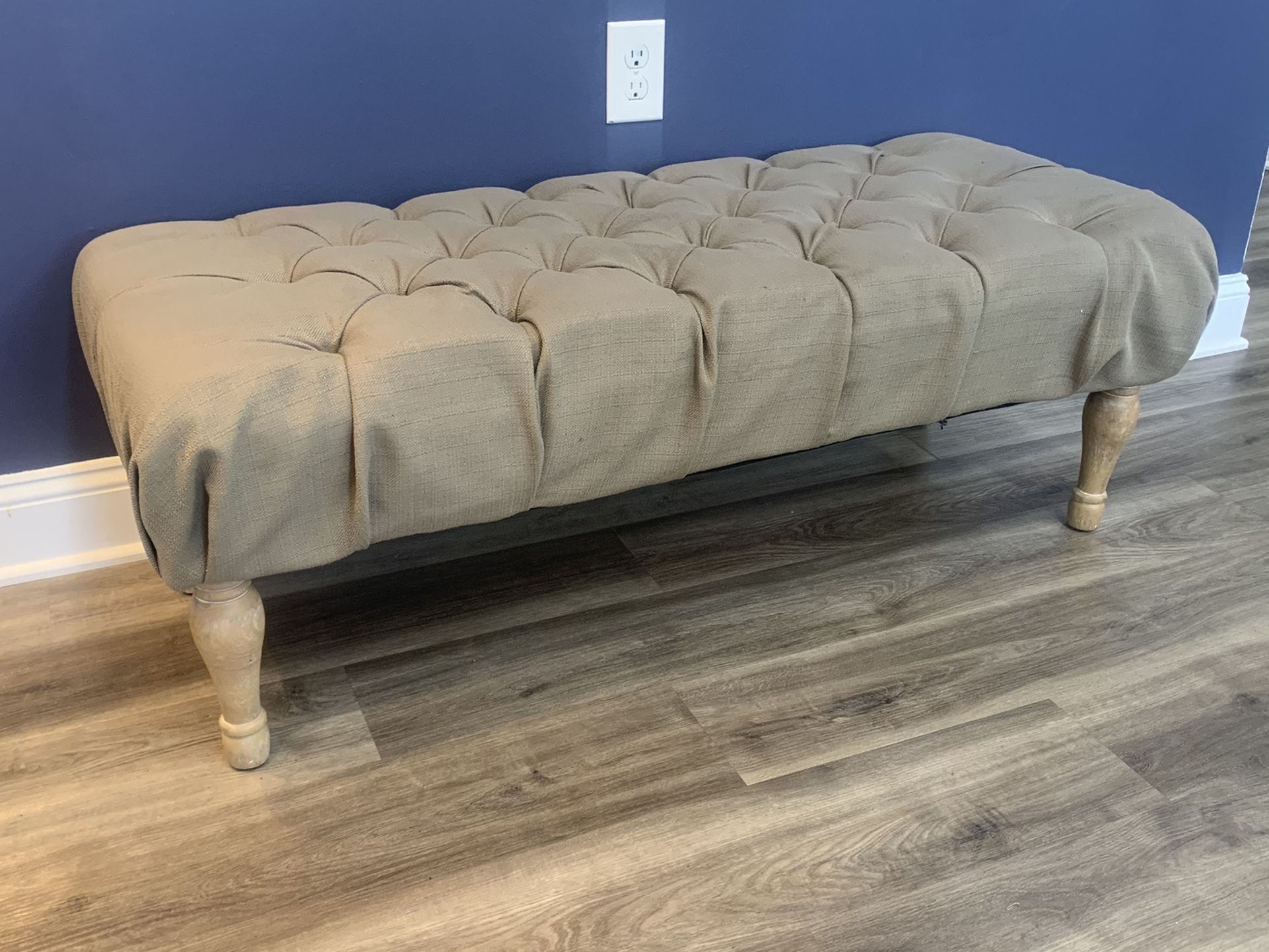 Very Nice Ottoman (beige / Taupe) Vibrant Color $75!! Make Your Best Offer!!