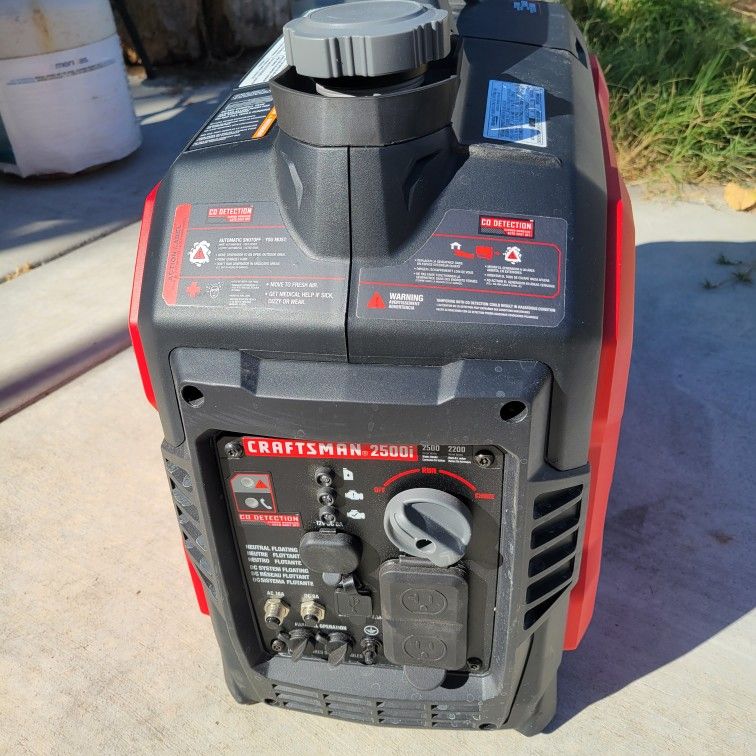 Craftsman 2500i Portable Generator Quiet for Sale in Rio Linda, CA