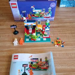 Lego Set #40867 Alien Diner 100% Complete
