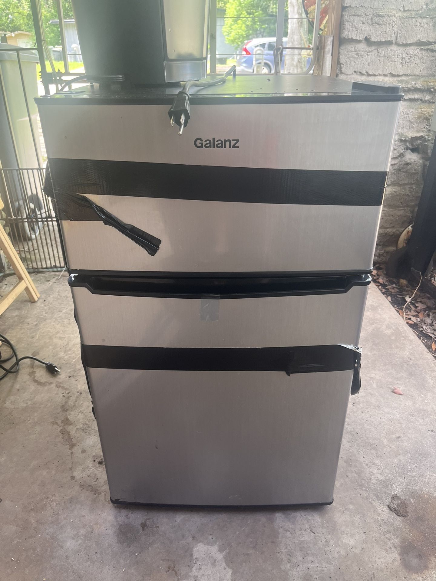 Mini Fridge