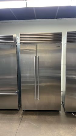 SUB ZERO 42”WIDE BUILT IN REFRIGERATOR SIDE BY SIDE