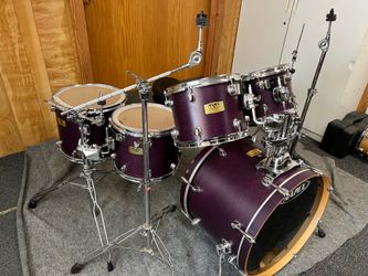 Mapex drums, hardware, double pedal
