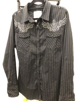 Roar Signature Women’s Black Pinstripped and Embellished Snap/Button XL Shirt