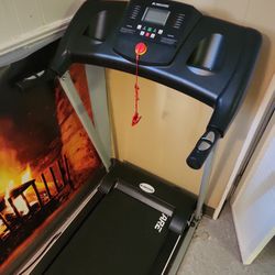 Maxkare Treadmill 