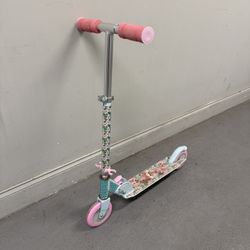 L.O.L. Surprise! Folding Kick Scooter for kids (Good condition) PICK UP IN CORNELIUS