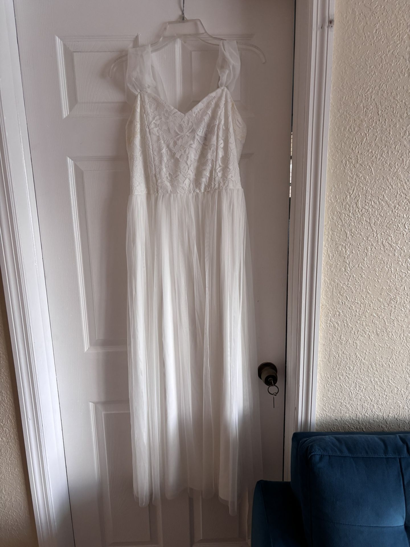 White dress size medium 