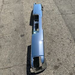 Chevy Silverado & GMC Sierra 1500 / 2500 / 3500 Rear Bumper OEM 2014 2015 2016 2017 2018 2019