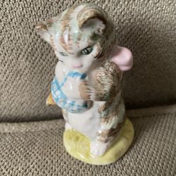 Vintage Beatrix Potter’s “Miss Moppet”