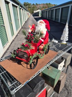  Life LIKE SANTA model.