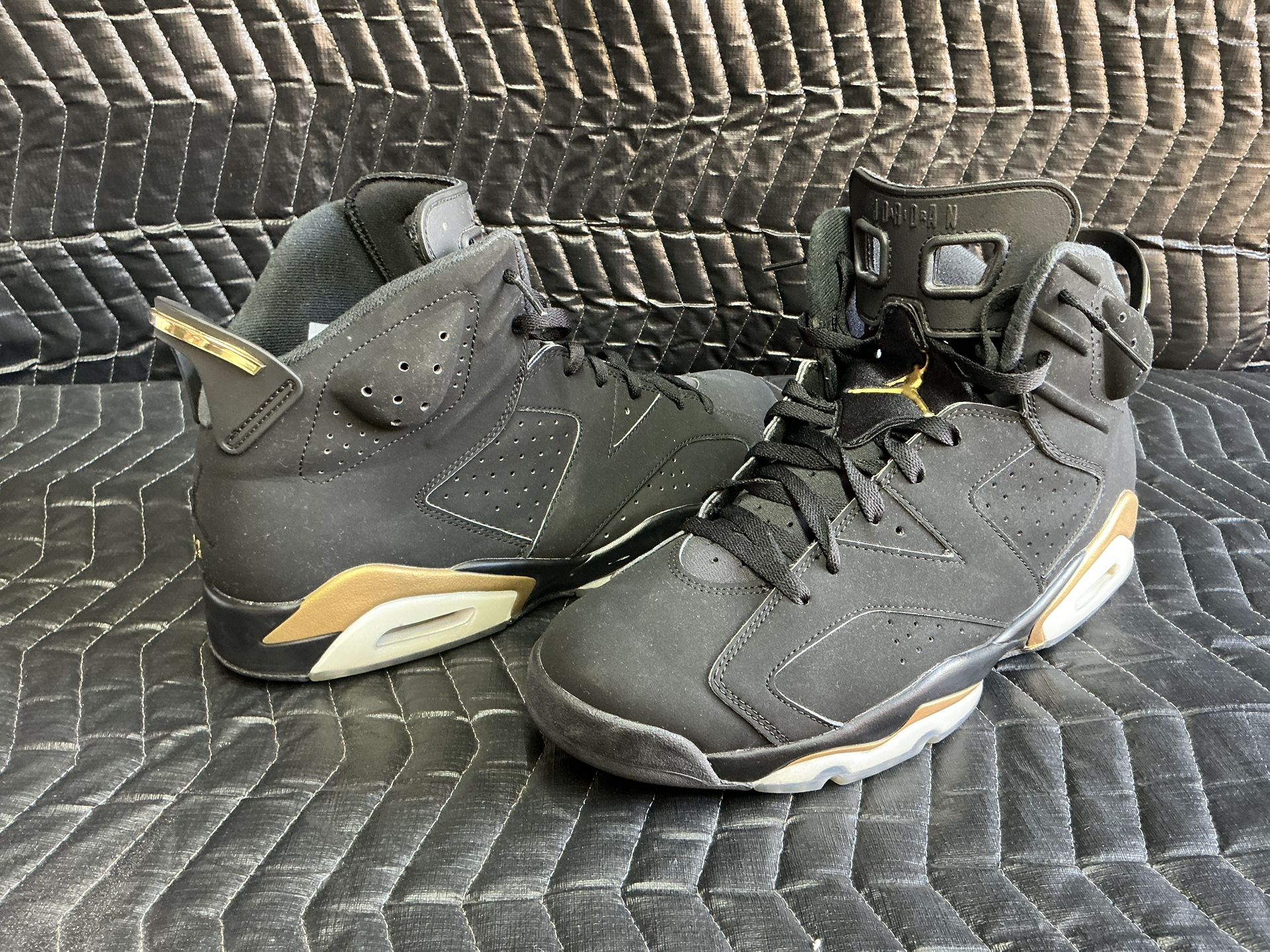 AIR JORDAN RETRO DMP 2020 BLACK/METALLIC GOLD SIZE 13