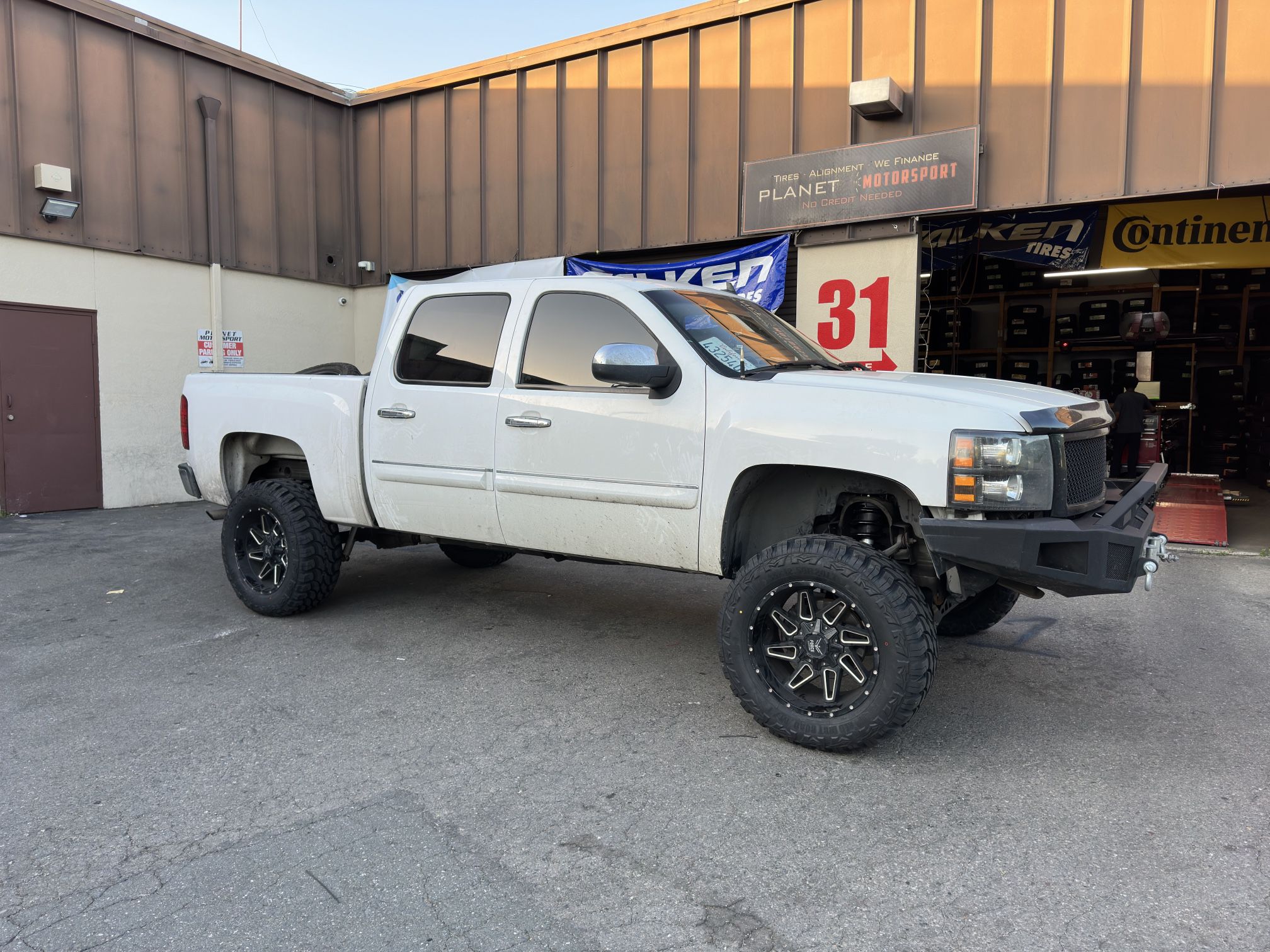 7.5” Rough Country Lift Kit Chevrolet GMC Finance Available 