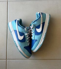 Nike dunk low size 9