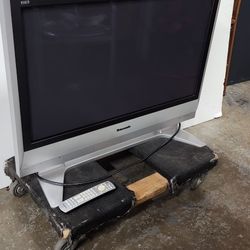 TV Panasonic 32inch