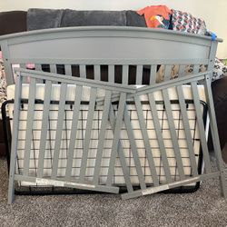 Gray Baby crib Bed