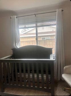 Baby crib