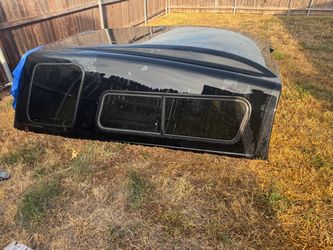 Leer 122 Camper Shell