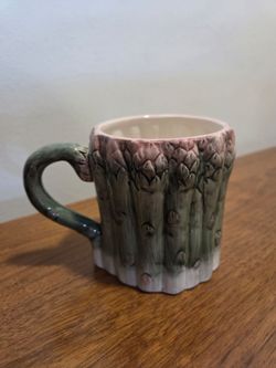 Vintage asparagus mug