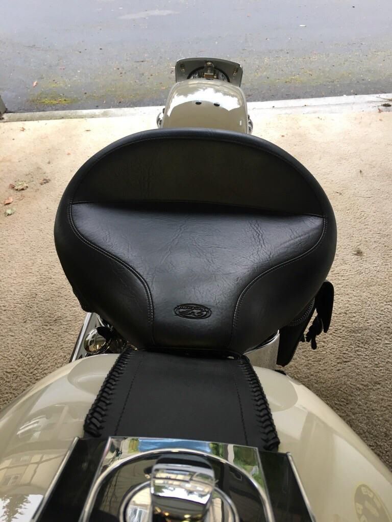 Mustang seat for harley deluxe or heritage