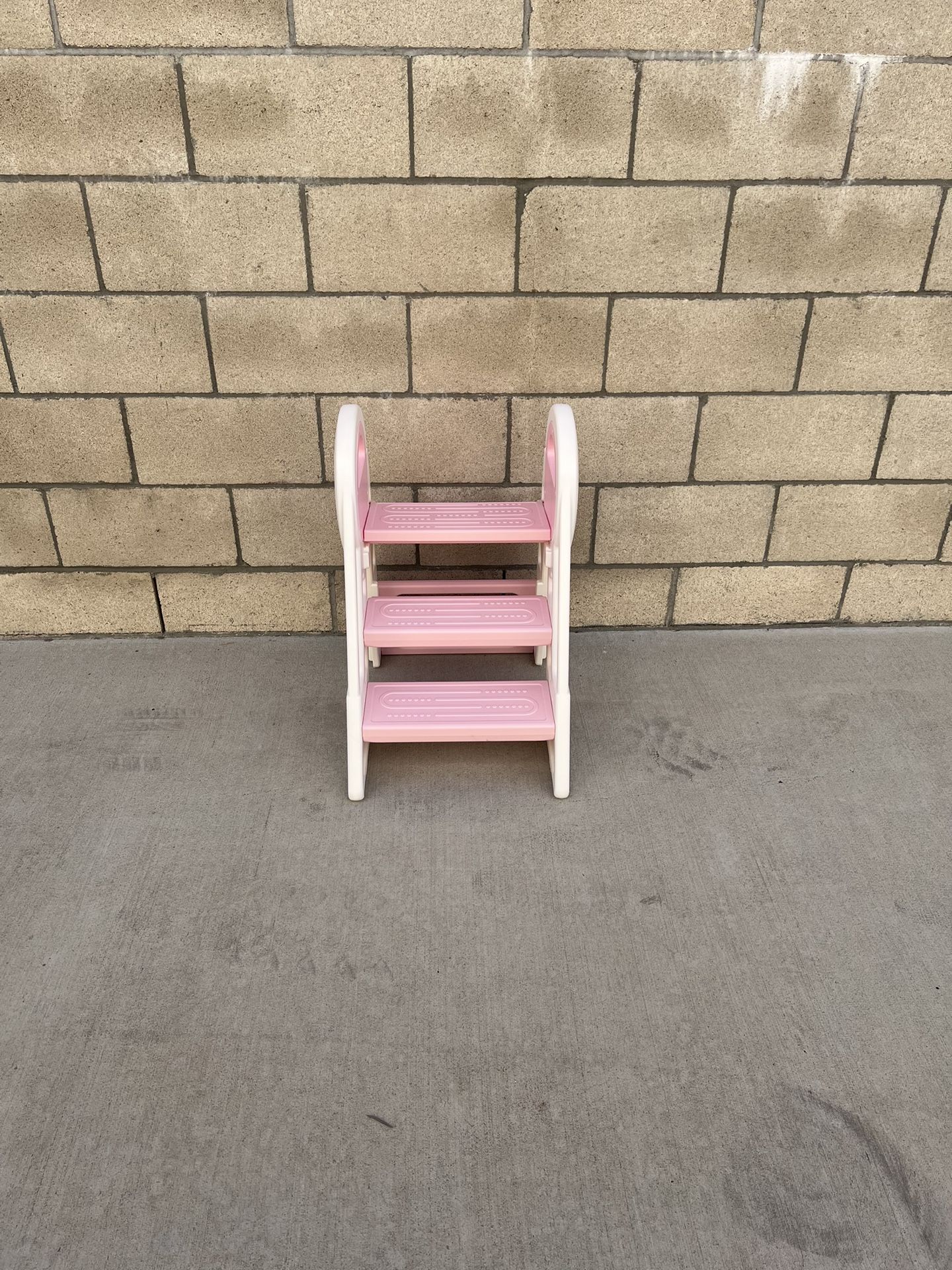 NEW 3 Step Stools for Kids, for Bathroom Sink, Toddler Kitchen Stool Helper, Learning Tower, w/Safety Handles & Non-Slip Desgin (Pink-White)
