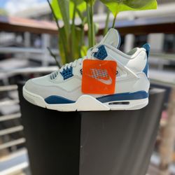 Jordan 4 Military 