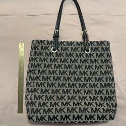 Michael Kors Black/Beige Signature Canvas and Leather Jet Set Tote