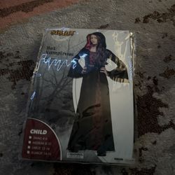 Halloween Costume: Bat Vampire Girl 