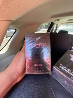 Valentino cologne 40 each 2/70