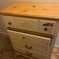 Dresser ,armor, Kitchen Table, Tv Stand 