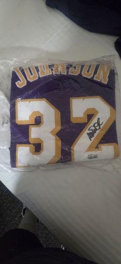 MJ SIGNED JERSEY