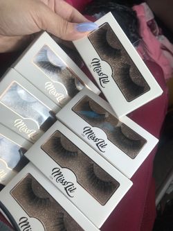 Miss lil lashes