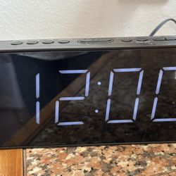 Alarm Clock for Bedroom, 2 Alarms Loud LED Big Display Phone Charger