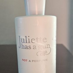 Juliette has a G Not a Perfume 3ml sample/decant/Muestra