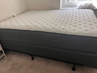 Queen bed, box frame and frame